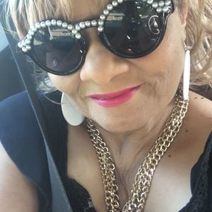 Meet your Posher, Gwendolyn